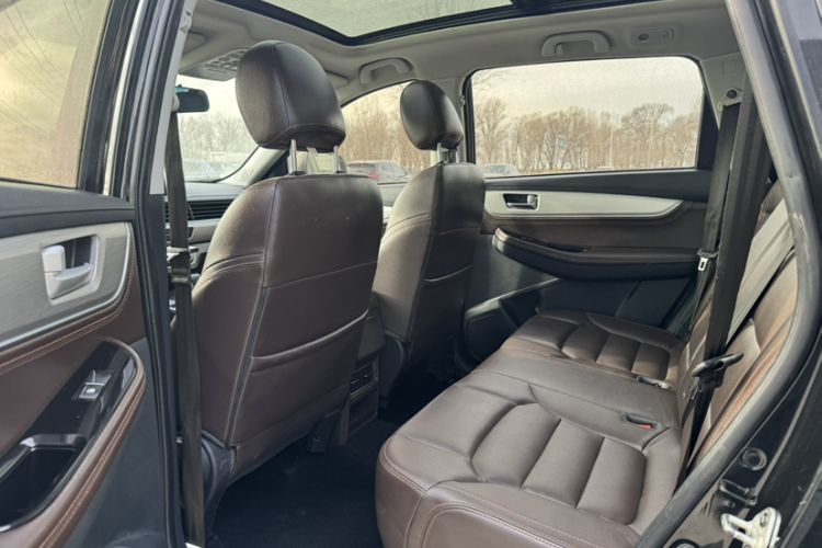 Used FORTHING Joyear X5 2017 Jingxiang Series 1.5T CVT Luxury Model Interior 4