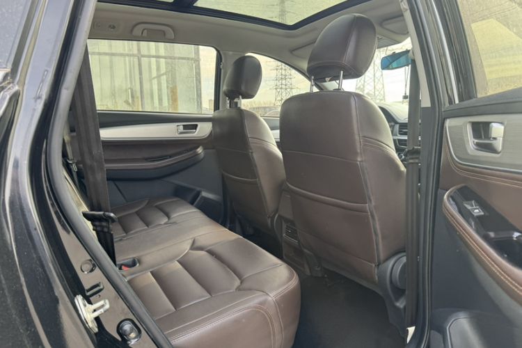 Used FORTHING Joyear X5 2017 Jingxiang Series 1.5T CVT Luxury Model Interior 6