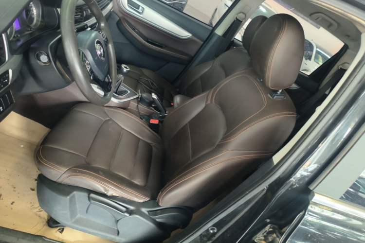 Used FORTHING Joyear X5 2017 Jingxiang Series 1.5T Manual Luxury Model Left Front Seat