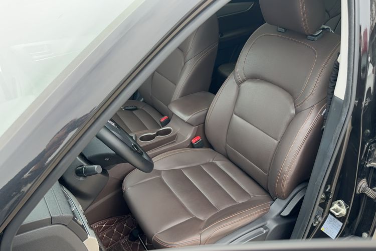 Used FORTHING Joyear X5 2017 Jingxiang Series 1.5T CVT Luxury Model Left Front Seat
