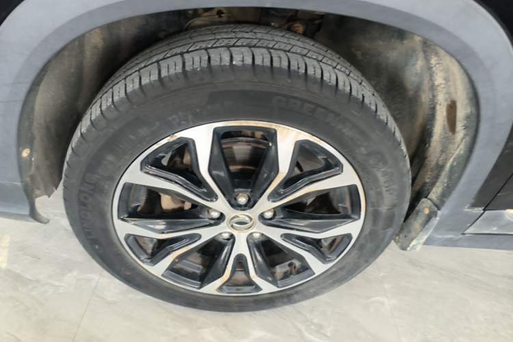 Used FORTHING Joyear X5 2017 Jingxiang Series 1.5T Manual Luxury Model Left Front Wheel Hub