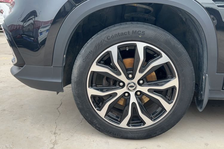Used FORTHING Joyear X5 2017 Jingxiang Series 1.5T CVT Luxury Model Left Front Wheel Hub