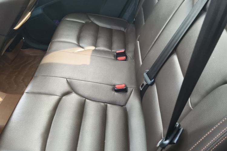 Used FORTHING Joyear X5 2017 Jingxiang Series 1.5T CVT Luxury Model Left Rear Seat