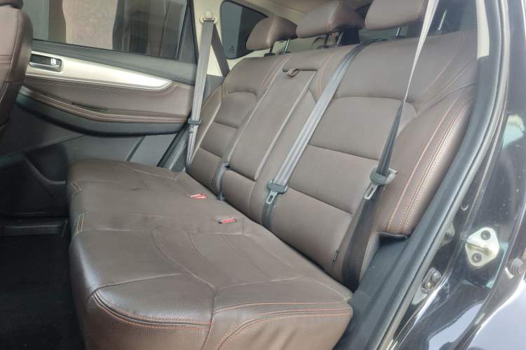 Used FORTHING Joyear X5 2017 Jingxiang Series 1.5T CVT Luxury Model Left Rear Seat