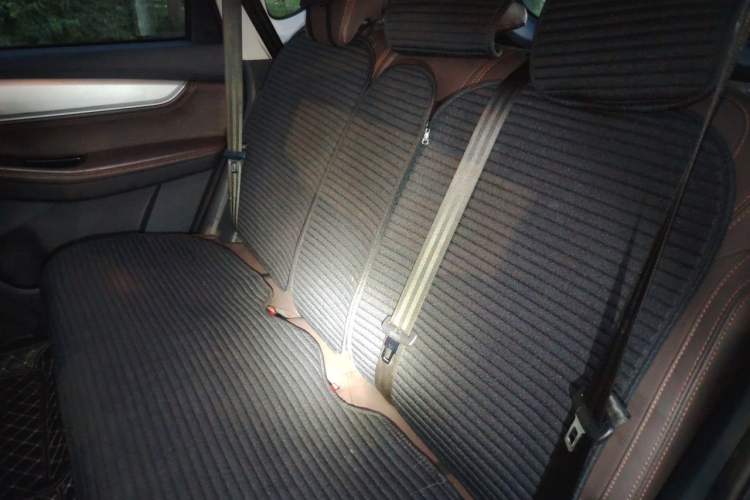 Used FORTHING Joyear X5 2017 1.6L Manual Luxury Model Left Rear Seat