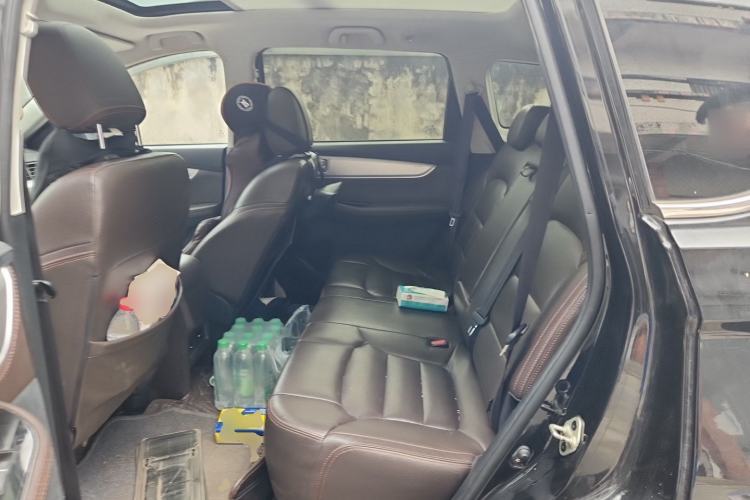 Used FORTHING Joyear X5 2017 Jingxiang Series 1.5T CVT Luxury Model Left Rear Seat