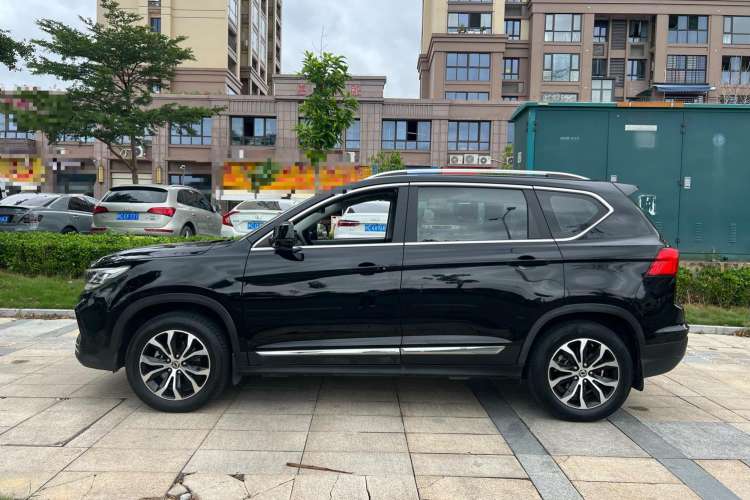 Used FORTHING Joyear X5 2017 1.6L CVT Luxury Model Left Side