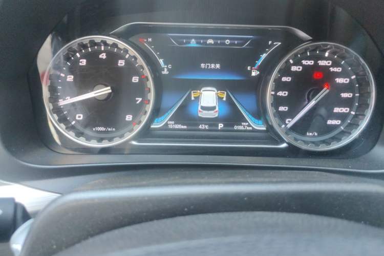 Used FORTHING Joyear X5 2017 Jingxiang Series 1.5T CVT Luxury Model Odometer Close Up