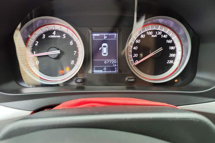 Used FORTHING Joyear X5 2017 Jingxiang Series 1.5T Manual Luxury Model Odometer Close Up
