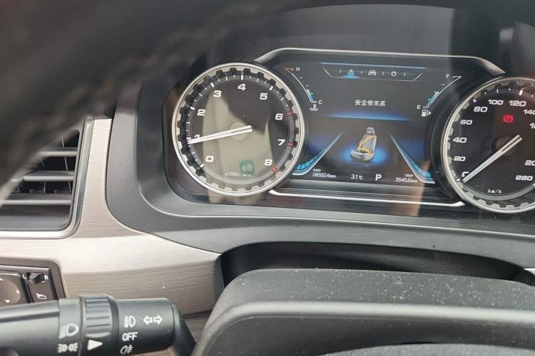 Used FORTHING Joyear X5 2017 Jingxiang Series 1.5T CVT Luxury Model Odometer Close Up