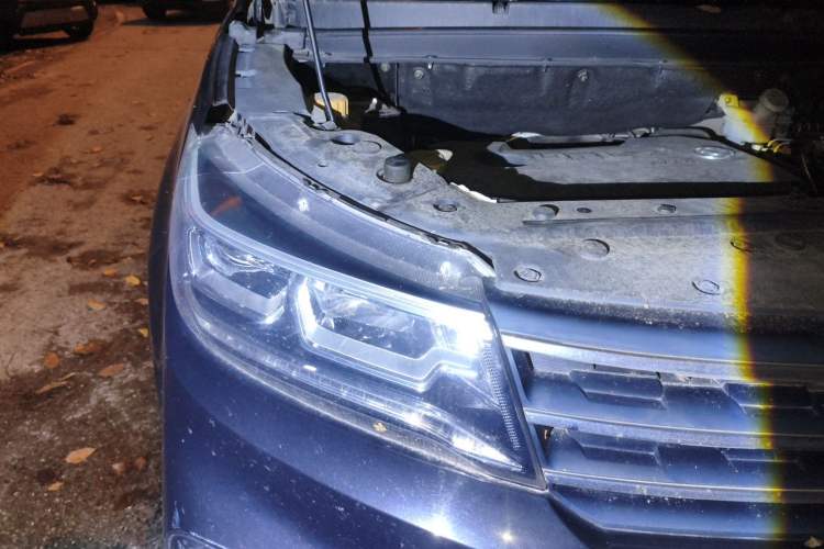 Used FORTHING Joyear X5 2017 Jingxiang Series 1.5T CVT Luxury Model Right Front Headlight