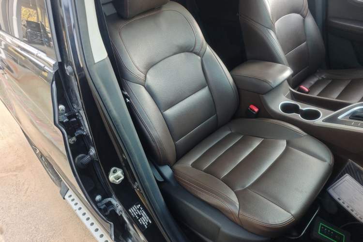 Used FORTHING Joyear X5 2017 Jingxiang Series 1.5T CVT Luxury Model Right Front Seat