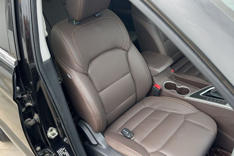 Used FORTHING Joyear X5 2017 Jingxiang Series 1.5T CVT Luxury Model Right Front Seat