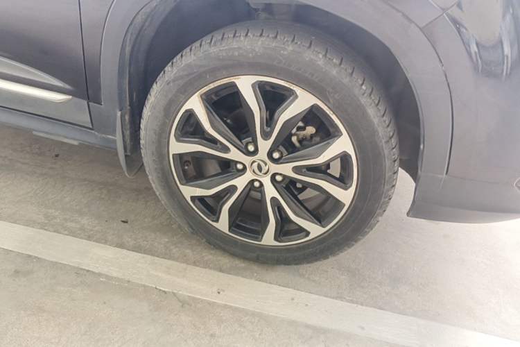 Used FORTHING Joyear X5 2017 Jingxiang Series 1.5T Manual Luxury Model Right Front Wheel Hub