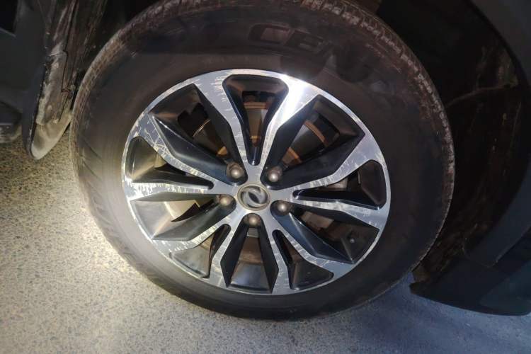 Used FORTHING Joyear X5 2017 1.6L Manual Luxury Model Right Front Wheel Hub