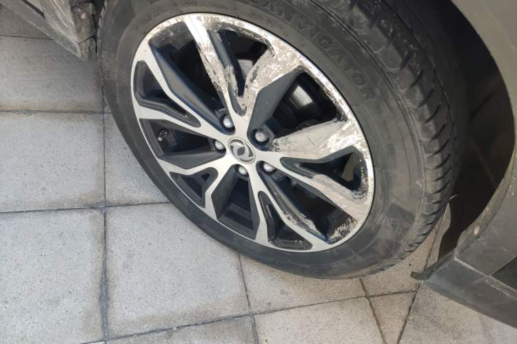 Used FORTHING Joyear X5 2017 Jingxiang Series 1.5T CVT Luxury Model Right Front Wheel Hub