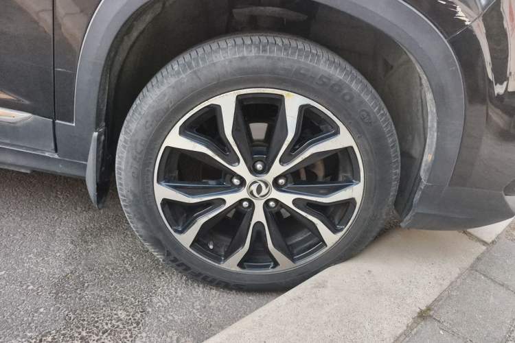 Used FORTHING Joyear X5 2017 Jingxiang Series 1.5T CVT Luxury Model Right Front Wheel Hub