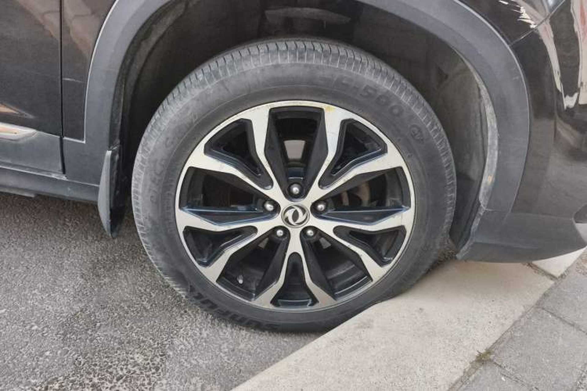 Used FORTHING Joyear X5 2017 Jingxiang Series 1.5T CVT Luxury Model Right Front Wheel Hub