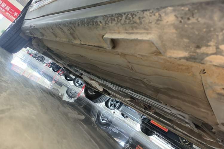 Used FORTHING Joyear X5 2017 Jingxiang Series 1.5T Manual Luxury Model Right Side Sill