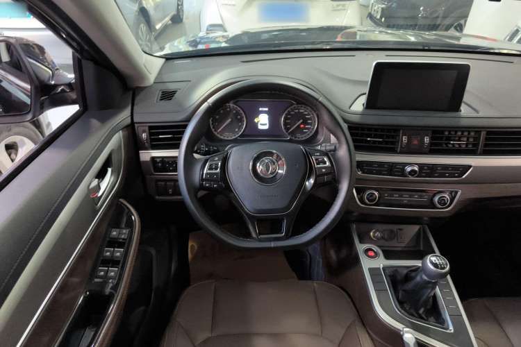 Used FORTHING Joyear X5 2017 Jingxiang Series 1.5T Manual Luxury Model Steering Wheel