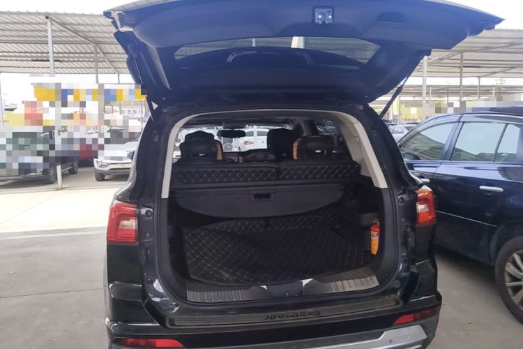 Used FORTHING Joyear X5 2017 1.6L CVT Luxury Model Trunk