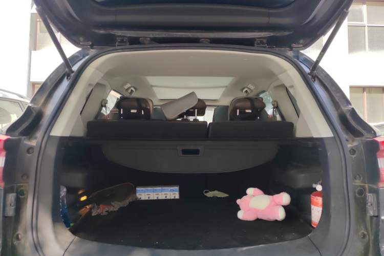 Used FORTHING Joyear X5 2017 Jingxiang Series 1.5T CVT Luxury Model Trunk