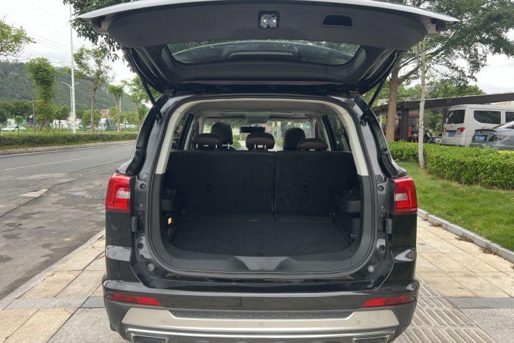 Used FORTHING Joyear X5 2017 1.6L CVT Luxury Model Trunk