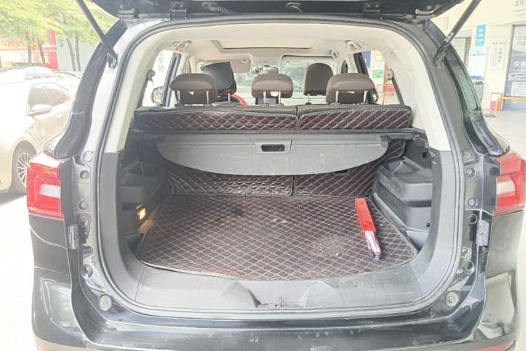 Used FORTHING Joyear X5 2017 Jingxiang Series 1.5T Manual Luxury Model Trunk