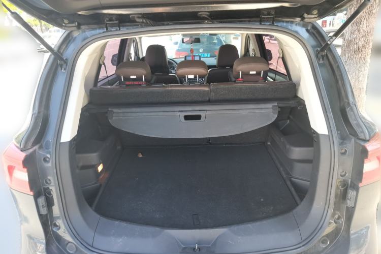 Used FORTHING Joyear X5 2017 Jingxiang Series 1.5T CVT Luxury Model Trunk