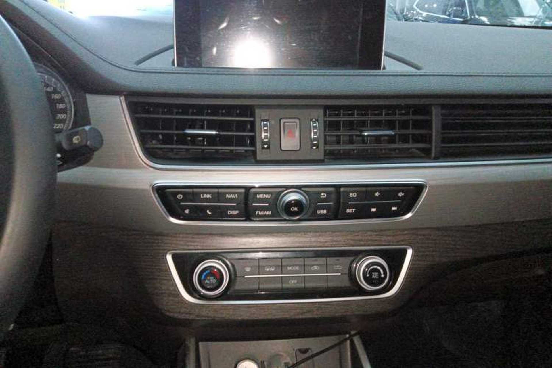 Used FORTHING Joyear X5 2017 1.6L CVT Luxury Model Audio And AC Panel