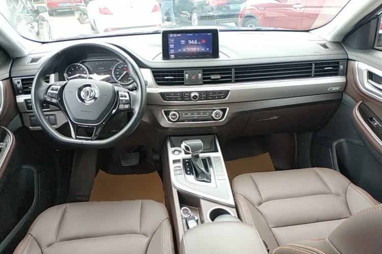 Used FORTHING Joyear X5 2017 Jingxiang Series 1.5T CVT Luxury Model Center Console