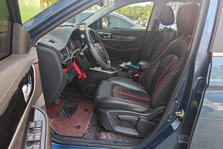 Used FORTHING Joyear X5 2017 1.6L CVT Luxury Model Driver Seat