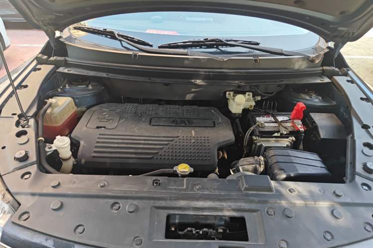 Used FORTHING Joyear X5 2017 1.6L CVT Luxury Model Engine Bay