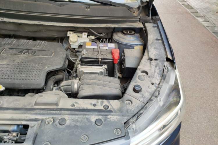 Used FORTHING Joyear X5 2017 1.6L Manual Luxury Model Engine Bay Left