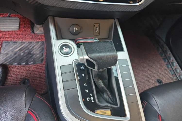 Used FORTHING Joyear X5 2017 1.6L CVT Luxury Model Gear Lever