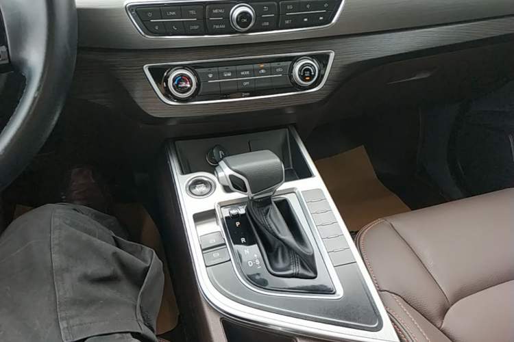 Used FORTHING Joyear X5 2017 Jingxiang Series 1.5T CVT Luxury Model Gear Lever