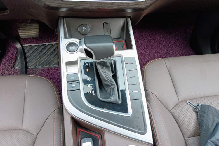 Used FORTHING Joyear X5 2017 Jingxiang Series 1.5T CVT Smart Connectivity Model Gear Lever