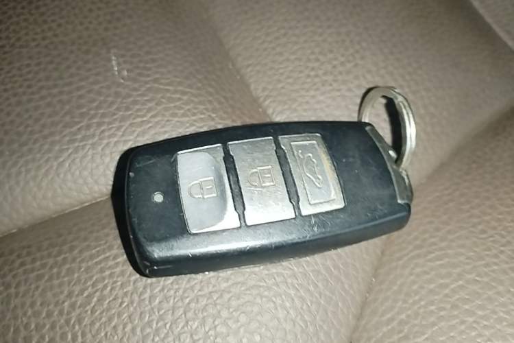 Used FORTHING Joyear X5 2017 Jingxiang Series 1.5T CVT Luxury Model Interior 1