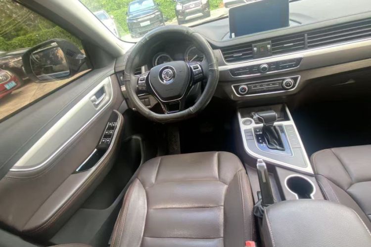 Used FORTHING Joyear X5 2017 1.6L CVT Luxury Model Interior 14