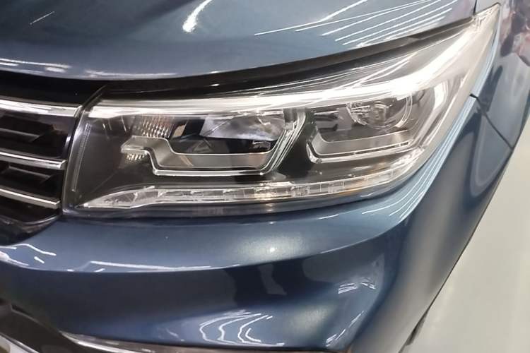 Used FORTHING Joyear X5 2017 Jingxiang Series 1.5T CVT Luxury Model Left Front Headlight