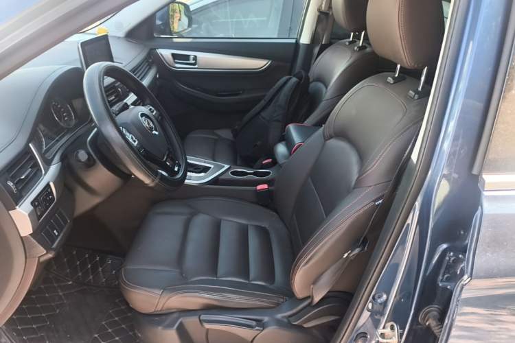 Used FORTHING Joyear X5 2017 Jingxiang Series 1.5T CVT Luxury Model Left Front Seat