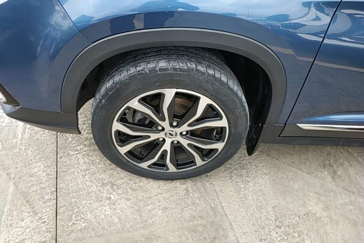 Used FORTHING Joyear X5 2017 Jingxiang Series 1.5T CVT Luxury Model Left Front Wheel Hub