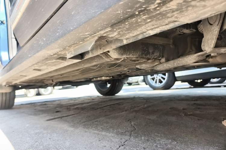 Used FORTHING Joyear X5 2017 Jingxiang Series 1.5T CVT Luxury Model Left Side Sill