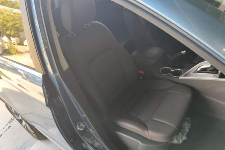 Used FORTHING Joyear X5 2017 1.6L CVT Luxury Model Right Front Seat