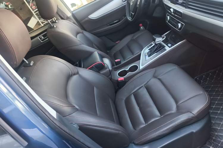 Used FORTHING Joyear X5 2017 Jingxiang Series 1.5T CVT Luxury Model Right Front Seat