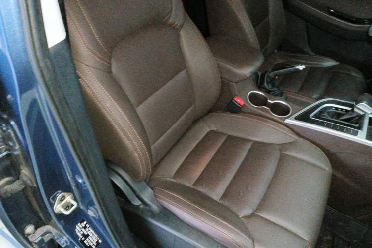 Used FORTHING Joyear X5 2017 1.6L CVT Luxury Model Right Front Seat