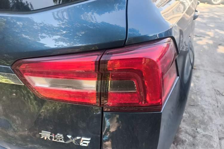 Used FORTHING Joyear X5 2017 Jingxiang Series 1.5T CVT Luxury Model Right Rear Taillight