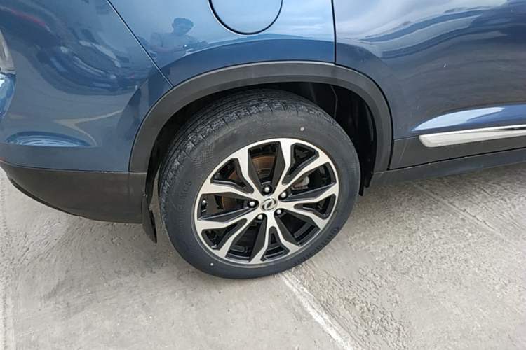 Used FORTHING Joyear X5 2017 Jingxiang Series 1.5T CVT Luxury Model Right Rear Wheel Hub