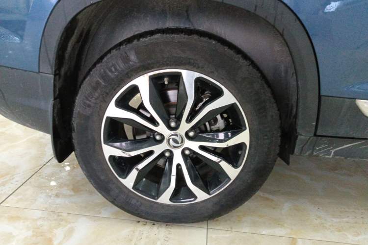 Used FORTHING Joyear X5 2017 1.6L CVT Luxury Model Right Rear Wheel Hub