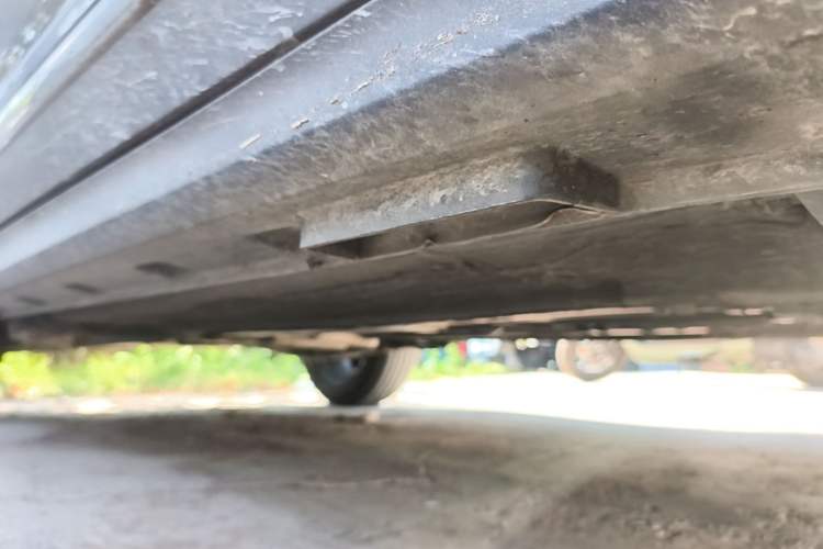 Used FORTHING Joyear X5 2017 Jingxiang Series 1.5T CVT Luxury Model Right Side Sill